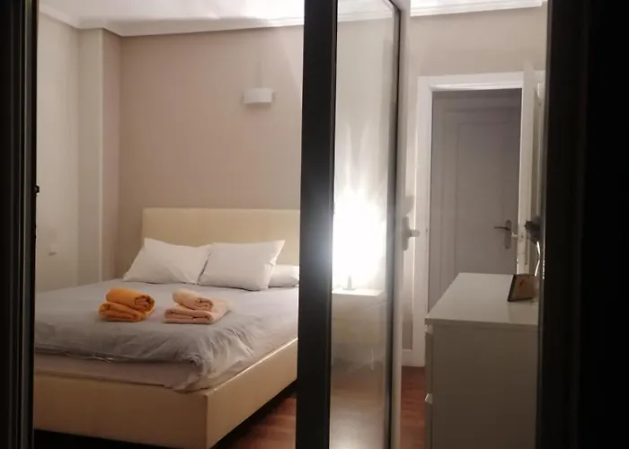 Attic+views+terrace+parking Apartment