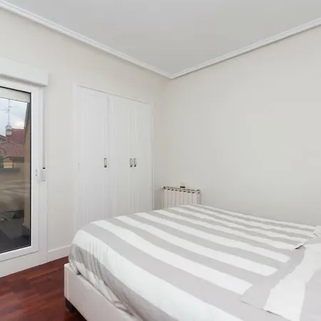 アパート Attic+views+terrace+parking サン・セバスティアン